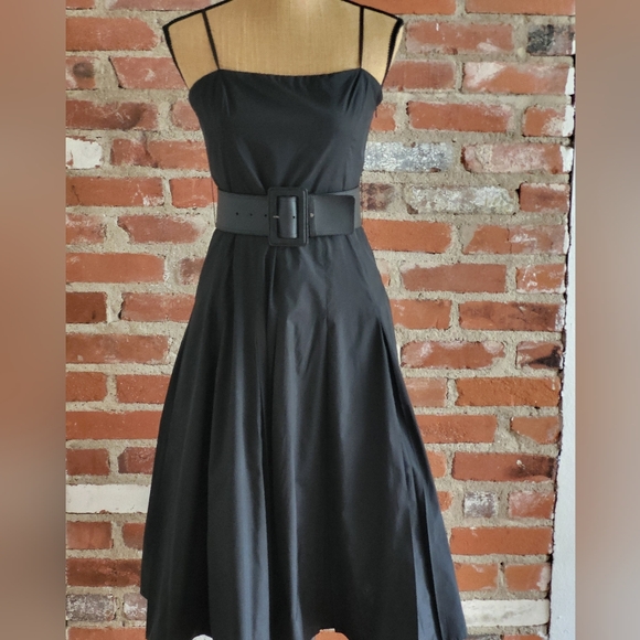 BCBGMaxAzria Dresses & Skirts - BCBGMaxAzria black size 8 fit and flare dress